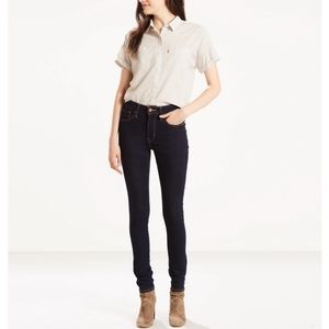 Levi's 721 High Waisted Skinny Dark Wash